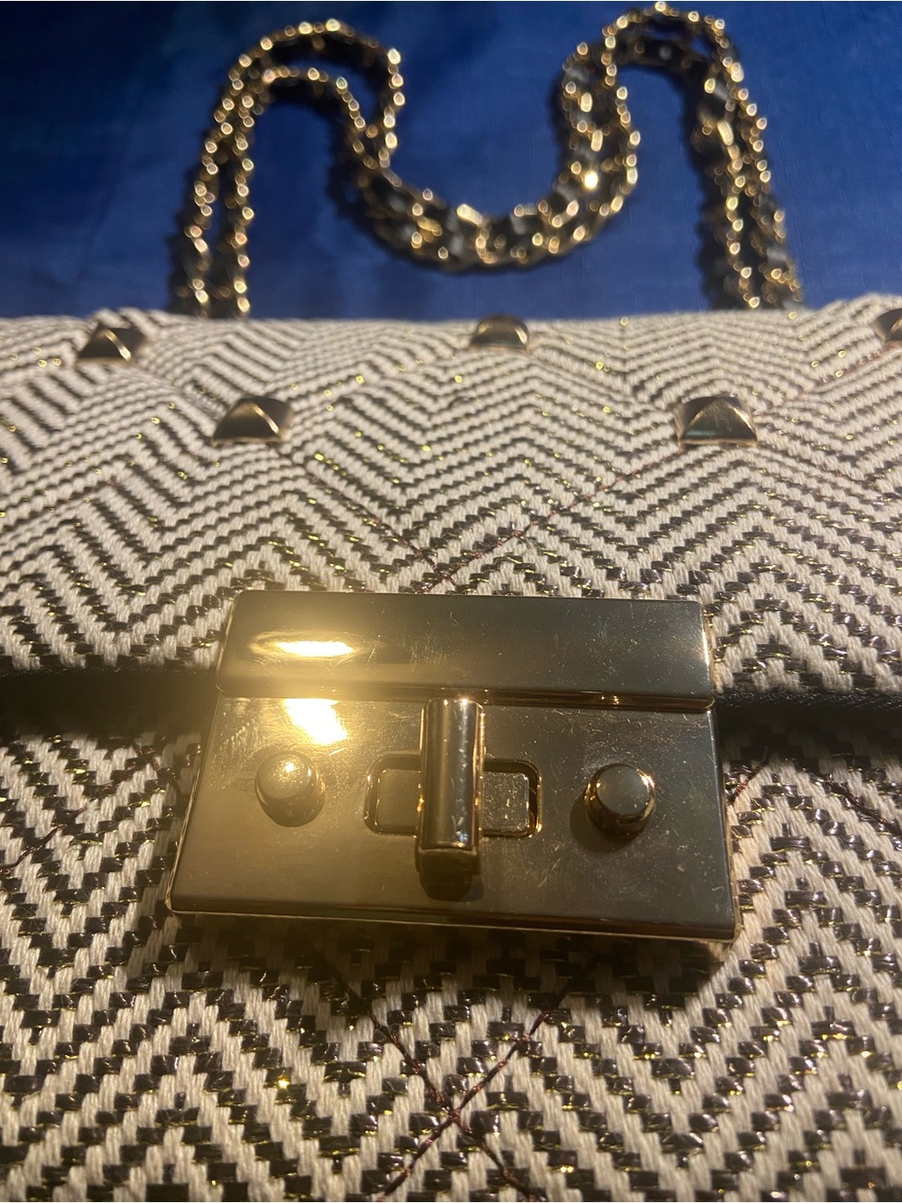 Aldo Chevron Chain Shoulder Bag - Beige & Gold - Picture 3 of 5